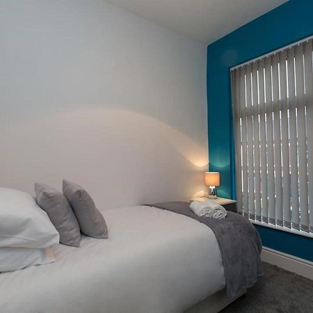 Townhouse @ 166 Ruskin Road Crewe Buitenkant foto